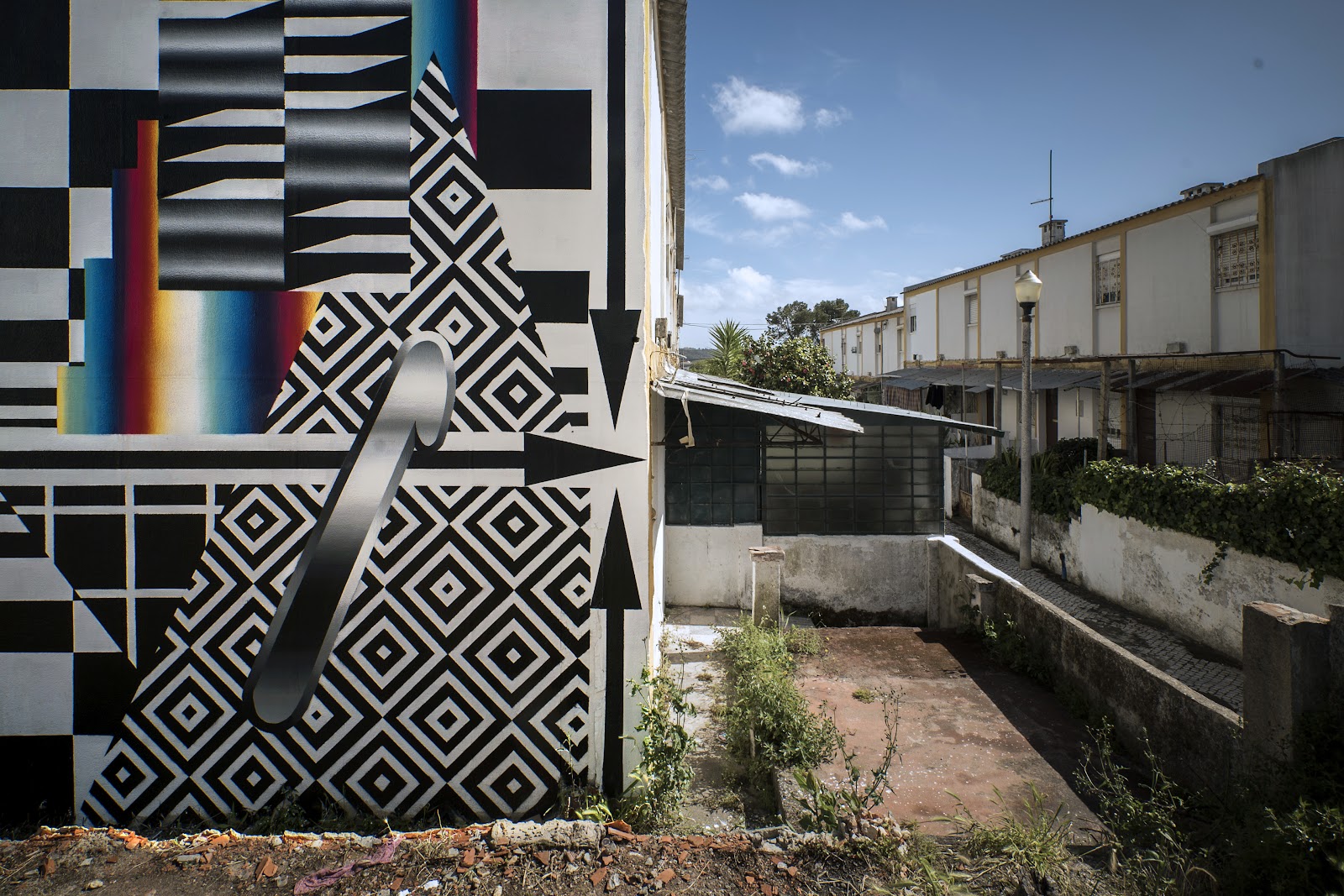 Lisbon, 2016 — foto del Drive del estudio (harvest 2026-07-04) · carpeta lisbon-2016-muro-festival