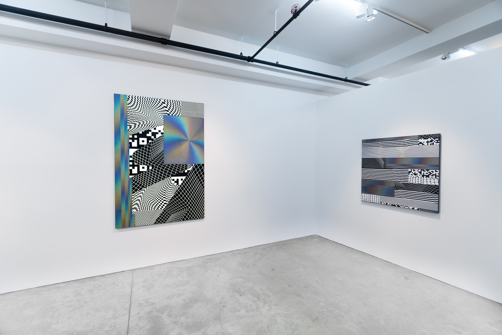 Planned Iridescence — vista de sala (planned-iridescence-2017-3.jpg)